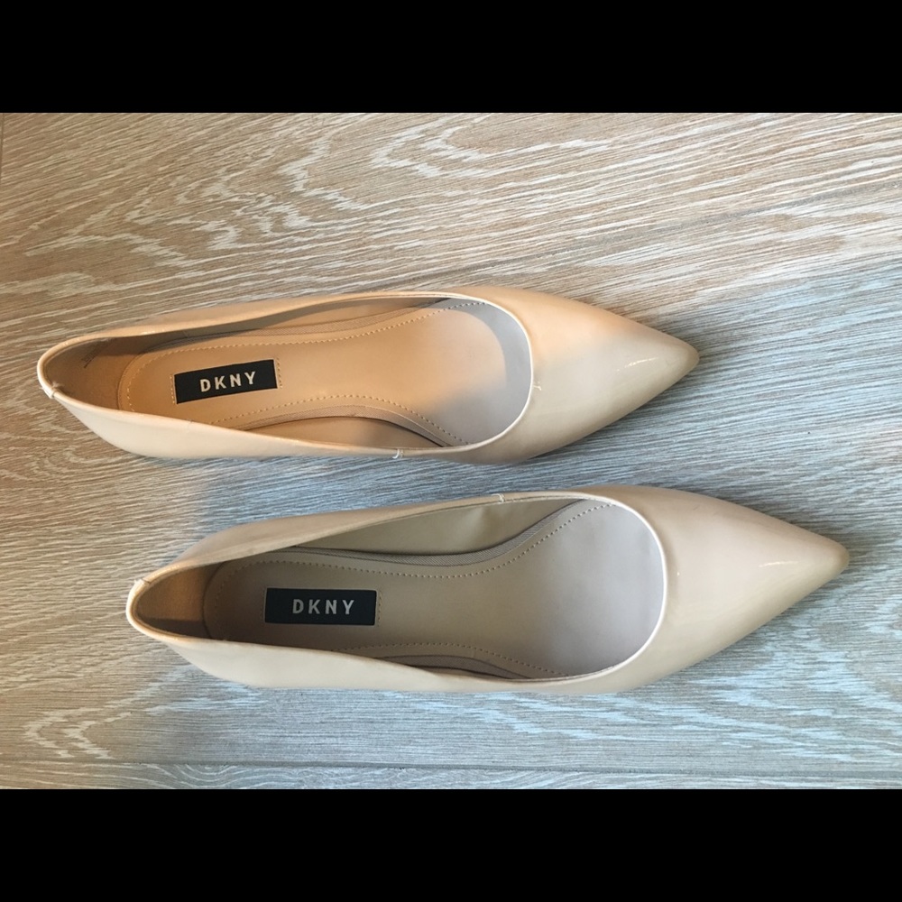 NEW DKNY Nude Heels